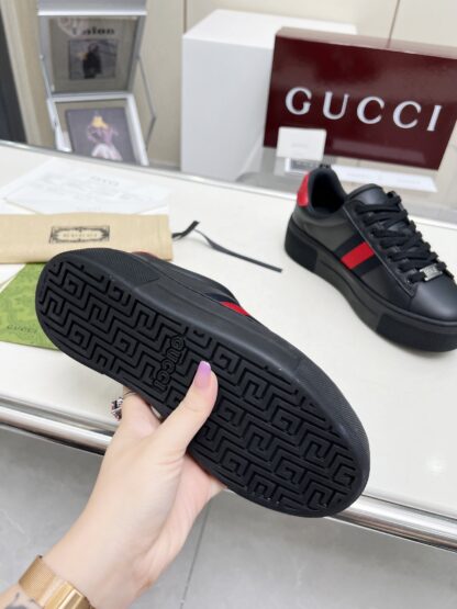 Gucci classic white shoes - Image 6