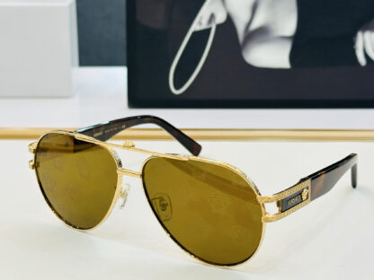 Versace fashion trend sunglasses - Image 6