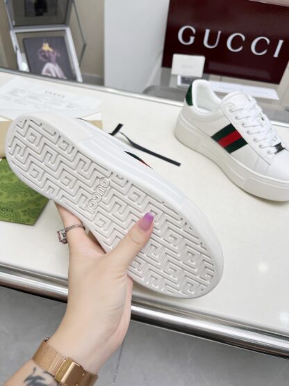 Gucci classic white shoes - Image 7