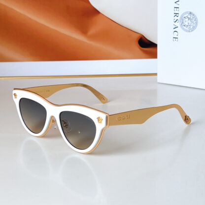 Versace fashion trend sunglasses - Image 6