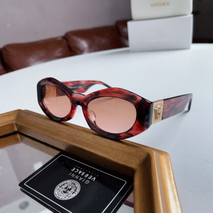 Versace fashion trend sunglasses - Image 6