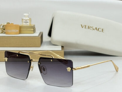 Versace fashion trend sunglasses - Image 6
