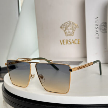 Versace fashion trend sunglasses - Image 6