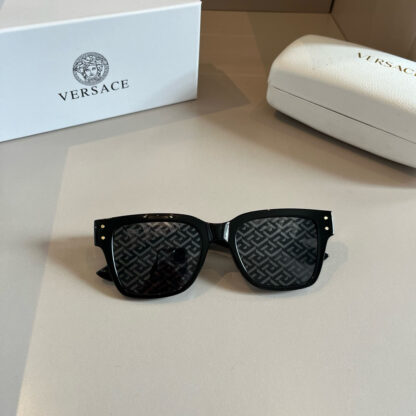 Versace fashion trend sunglasses - Image 6