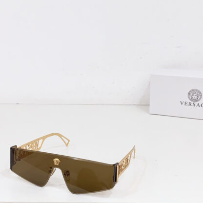 Versace fashion trend sunglasses - Image 6