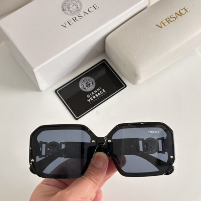 Versace fashion trend sunglasses - Image 6