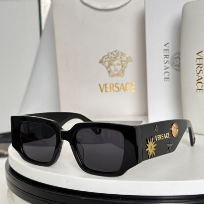 Versace fashion trend sunglasses - Image 6