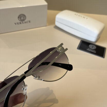 Versace fashion trend sunglasses - Image 7