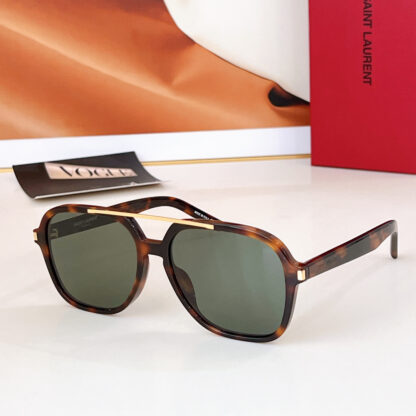 Yves Saint Laurent fashion sunglasses - Image 6
