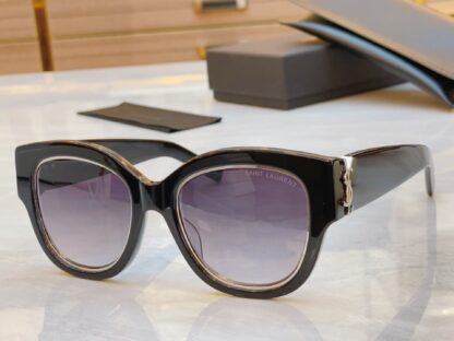Yves Saint Laurent fashion sunglasses - Image 6
