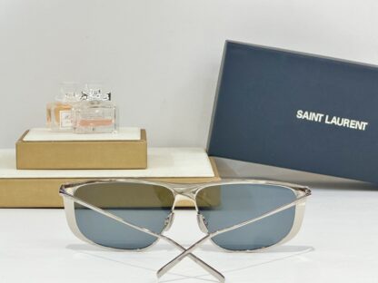 Yves Saint Laurent fashion sunglasses - Image 6