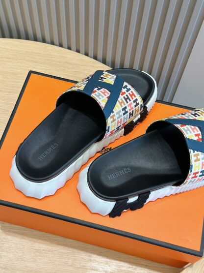 Hermès men's ultra-light and comfortable yellow and red color matching slippers - Image 6