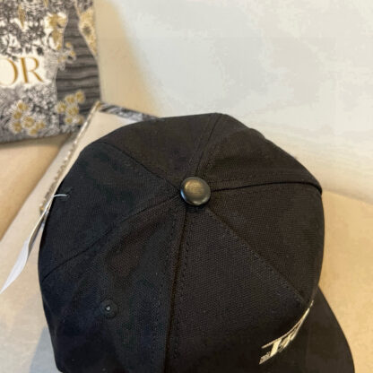 Dior embroidered simple baseball cap - Image 7
