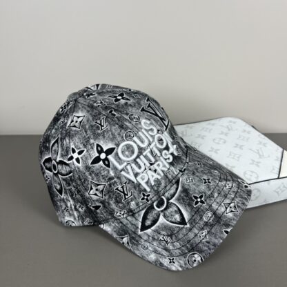 Louis Vuitton Baseball Cap - Image 6