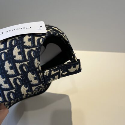 Dior simple and versatile fashion baseball cap - Image 7