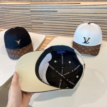 Louis Vuitton Korean version of the new British sports baseball cap - Image 6