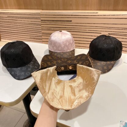 Louis Vuitton Korean version of the new British sports baseball cap - Image 6