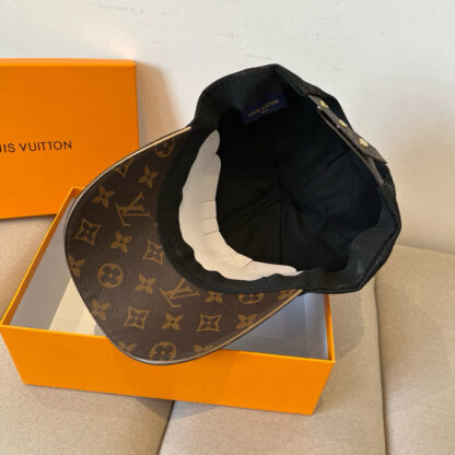 Louis Vuitton Korean version of the new British sports baseball cap - Image 6