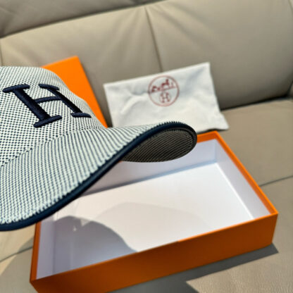 Hermes canvas breathable baseball cap - Image 6
