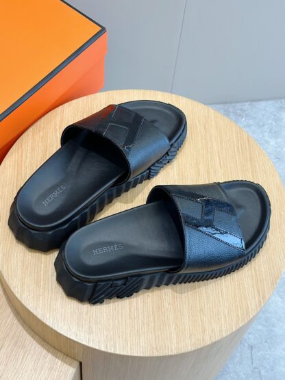 Hermès Men's Black Ultra Light Comfort Slippers - Image 6