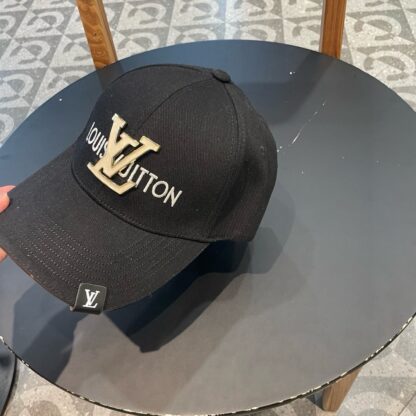Louis Vuitton Classic Baseball Cap - Image 6