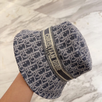 Dior exquisite and fashionable bucket hat - Image 6