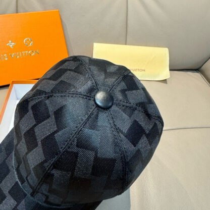 Louis Vuitton Classic Checkerboard Baseball Cap - Image 6