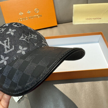Louis Vuitton embossed leather baseball cap - Image 6