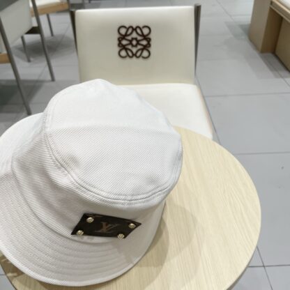 Louis Vuitton lightweight breathable bucket hat for men and women - Image 6