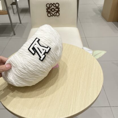 Louis Vuitton Japanese retro simple versatile pleated beret flat cap - Image 6