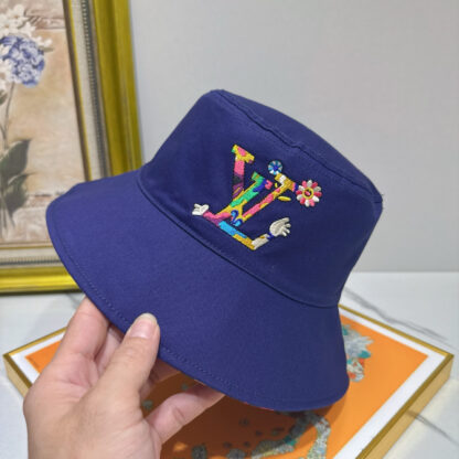 Louis Vuitton double-sided bucket hat - Image 6