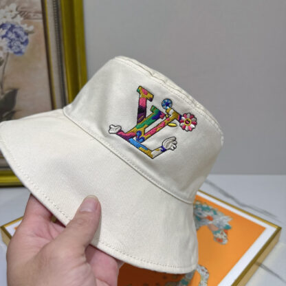 Louis Vuitton double-sided bucket hat - Image 6