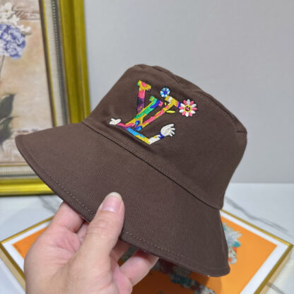 Louis Vuitton double-sided bucket hat - Image 6
