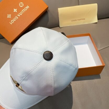 Louis Vuitton quatrefoil embroidered baseball cap - Image 6