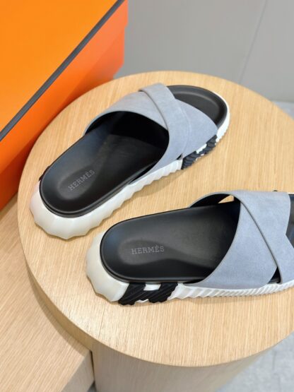 Hermès Men's Light Grey Cross Ultra Light Comfort Slippers - Image 6