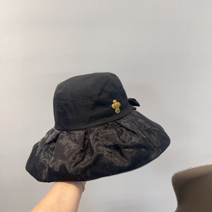 Louis Vuitton's new smooth waterproof foldable bucket hat - Image 6
