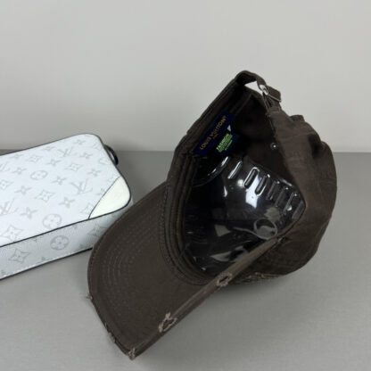 Louis Vuitton Unisex Baseball Cap - Image 6