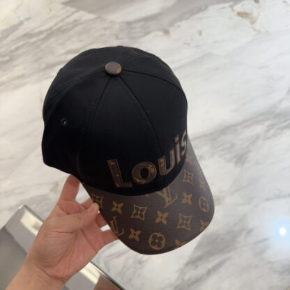 Louis Vuitton Unisex Baseball Cap - Image 6