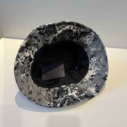 Louis Vuitton Unisex Bucket Hat - Image 6