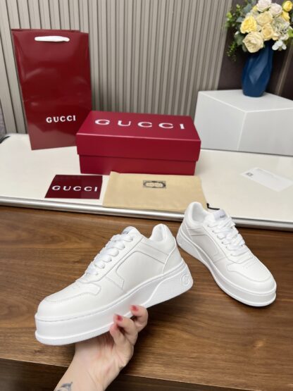 Gucci casual sneakers - Image 7