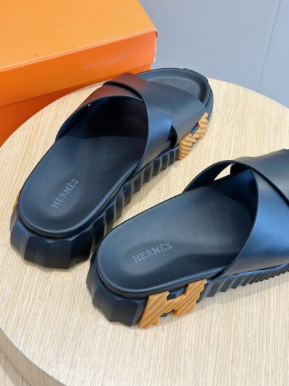 Hermès Black Men's Cross Ultra Light Comfort Slippers - Image 6