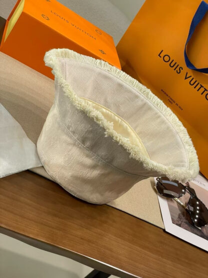 Louis Vuitton bucket hat - Image 6