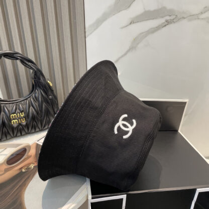 Chanel double-sided embroidered bucket hat - Image 6