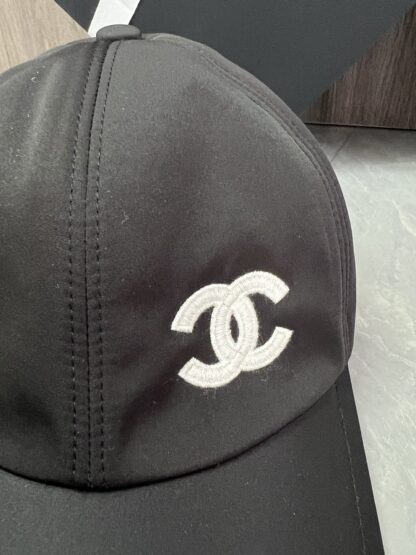 Chanel Classic Casual Baseball Cap - Image 6