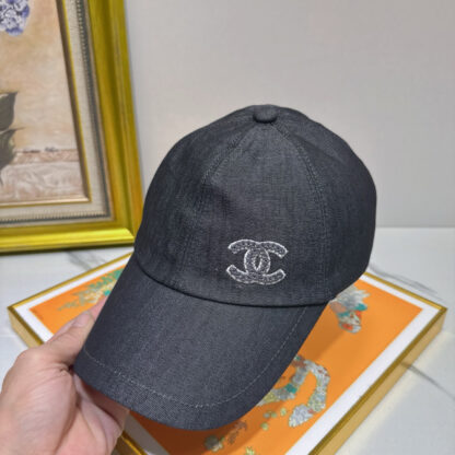 Chanel sequined baseball cap - Image 6