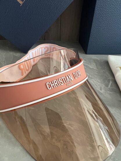 Dior casual trend sun hat - Image 7
