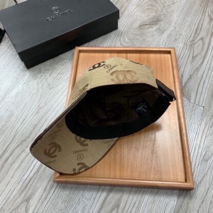 Chanel Classic Casual Baseball Cap - Image 6