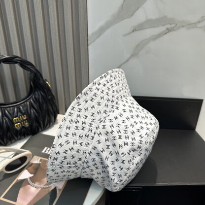 Chanel classic casual fashion bucket hat - Image 6