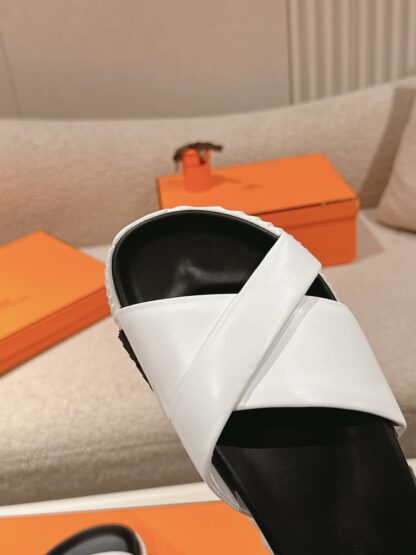 Hermes white and black color matching soft and comfortable casual cross-over slippers - Image 6