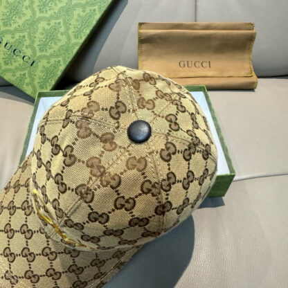 Gucci embroidered baseball cap - Image 6